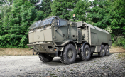 T815-7T3RD1_8x8_chassis_armoured_long_cab_02