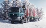 6x6 UNIVERZÁLNÍ VŮZ PRO VYVÁŽENÍ A PŘEPRAVU DŘEVA