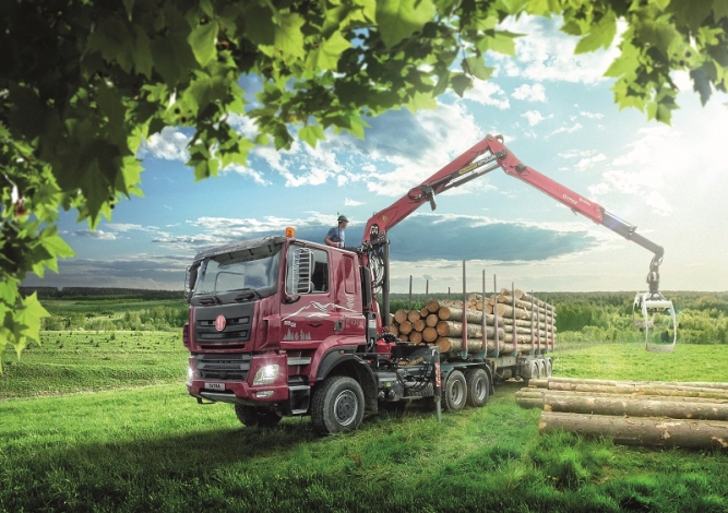 6x6 UNIVERZÁLNÍ VŮZ PRO VYVÁŽENÍ A PŘEPRAVU DŘEVA