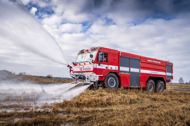 Hasičský záchranný sbor ČR dostane v příštích letech nové hasičské speciály na podvozcích TATRA