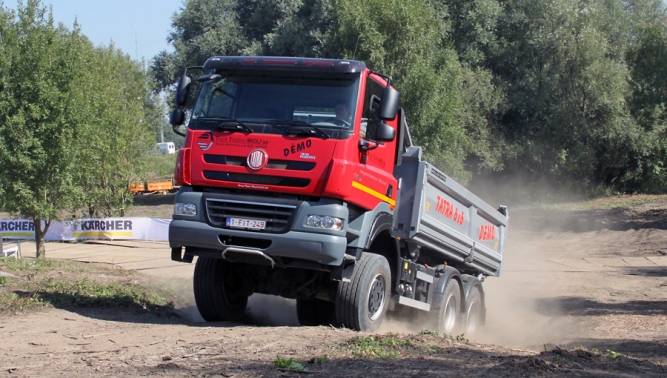 TATRA PHOENIX na výstavách v Belgii a Norsku