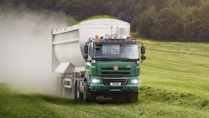 Novinka společnosti TATRA TRUCKS na výstavě Země živitelka 2013